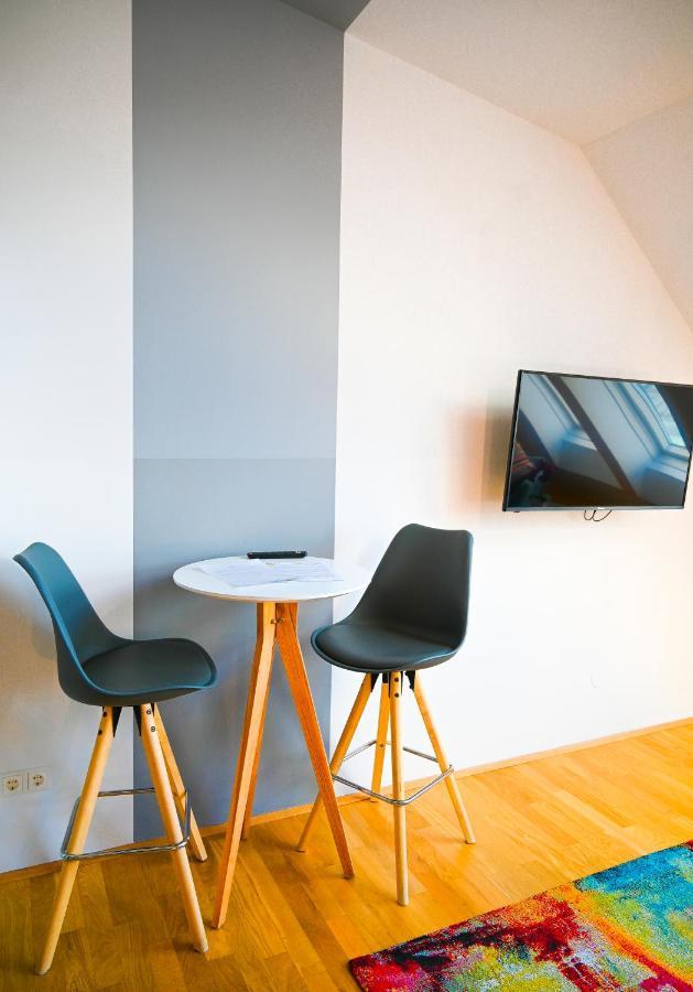 Backpacker Schoenbrunn Apartment